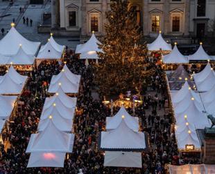 Germany says foiled plot to attack Christmas market
