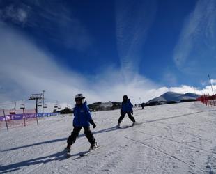 Early snowfall kicks off ski season in eastern Türkiye