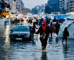 Fresh rains flood streets in war-scarred Gaza