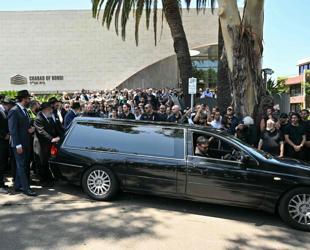 Australia holds first funeral for Bondi Beach attack victims