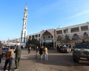 Deadly blast hits mosque in Alawite area of Syrias Homs