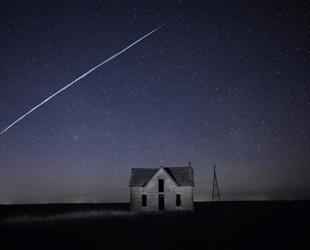 Starlink to lower satellite orbit to increase space safety