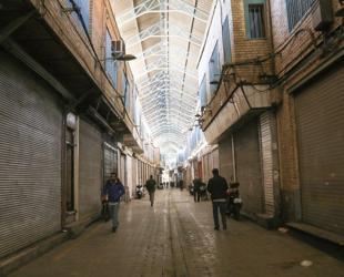 Khamenei says will not yield as Iran protests simmer, death toll rises