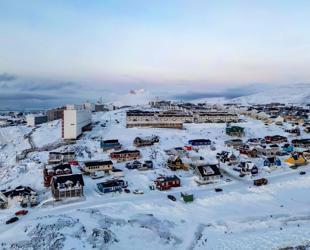 Trump weighs military option to acquire Greenland