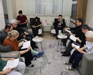 Gökçeada residents turn Tuesday evenings into collective reading time