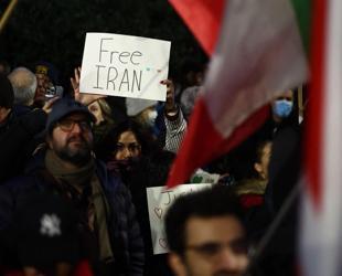 New protests erupt in Iran despite internet shutdown