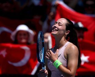 Sönmez soaks in acclaim on historic Melbourne run