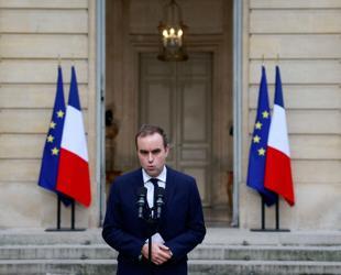 French PM forces final budget through parliament