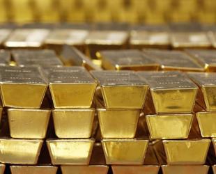 Gold, silver prices tumble as investors soothed by Trumps Fed pick
