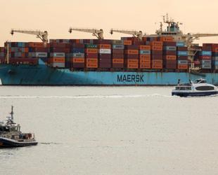 Maersk says to cut 1,000 jobs as 2025 sales down 2.8 pct