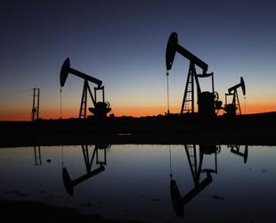 Damascus prepares to take over oil fields, border crossings in northeastern Syria