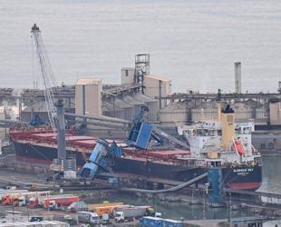 Three dead, many without power after storm lashes France and Spain