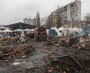 Russian strikes Ukrainian energy, port facilities, killing six