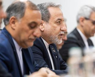 Iran says has right self-defence if US talks fail