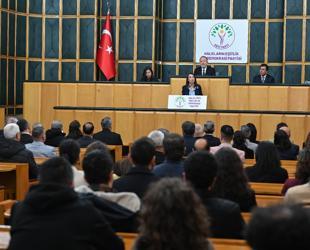 DEM Party urges minimum wage to reach half of poverty line