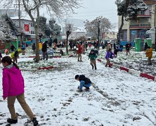 Heavy snowfall shuts schools in several provinces across Türkiye