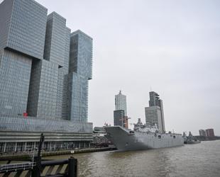 Turkish navy ships draw crowds in Rotterdam