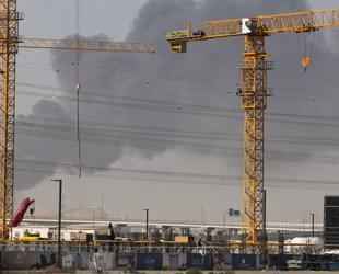 Israel, Iran unleash fresh attacks as Mideast on alert