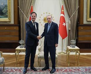 Turkish president, NATO chief discuss regional, global developments