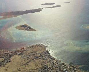 Iran dismisses baseless Strait of Hormuz closure claims, says US sank frigate