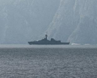 Iran Guards say waiting for US forces at Strait of Hormuz