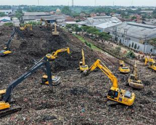 Search called off after Indonesia landfill collapse kills seven