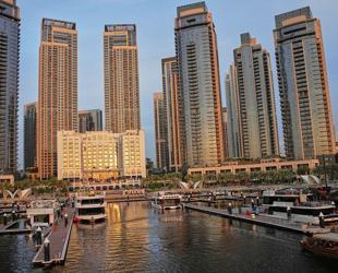 Companies evacuate Dubai financial district after Iran threats