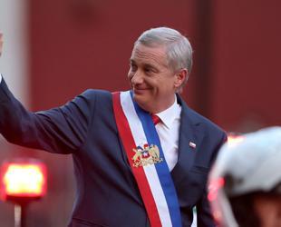 Chiles new hard-right president vows action