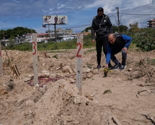 Lebanon expels Iranian envoy as rift with Tehran deepens