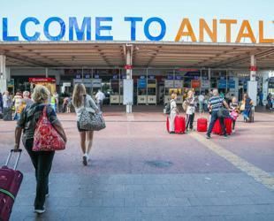 Turkish tourism holds onto hope amid war’s shadow