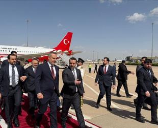 Turkish top diplomat in Syria for key talks