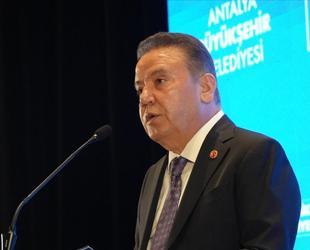 Court orders arrest of suspended Antalya mayor in graft probe