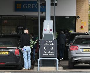 Clean power cushions UK as gas prices surge: Report