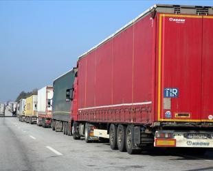 Türkiye says Saudi transit visas restore key overland trade corridor