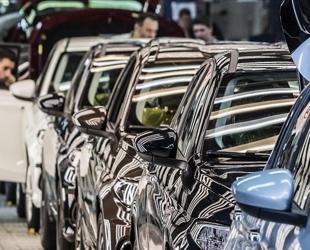 Consumers bring forward auto purchases amid expected price hikes