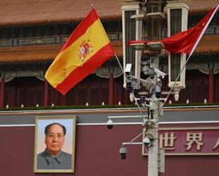 Spains Sanchez seeks closer China ties amid strains with US