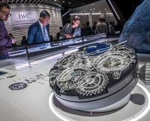 Geneva watch fair shows wars effect on luxury sector