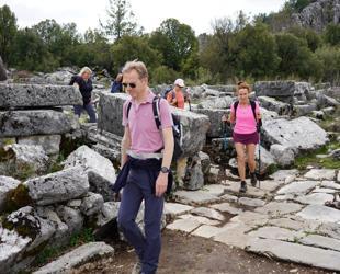Ancient city reveals traces of 17 centuries of uninterrupted life
