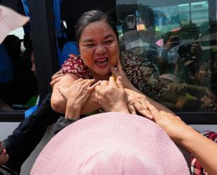 Myanmar leader commutes all death sentences