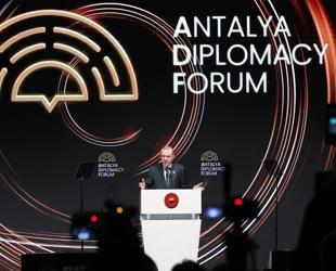 Erdoğan holds flurry of talks with leaders at Antalya forum