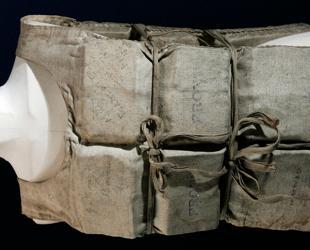 Titanic survivor’s life jacket sells at auction