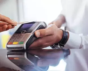 Credit card spending in Türkiye surges 50 percent in March