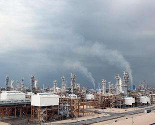 IEA sees tight liquefied natural gas markets through 2027