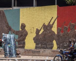 Mali junta in crisis after minister killed, key city captured