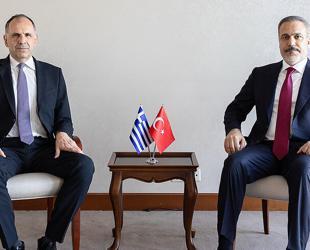 Turkish, Greek FMs discuss Israeli attack on Gaza-bound aid flotilla