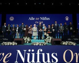 Erdoğan warns over falling birth rate, unveils family vision