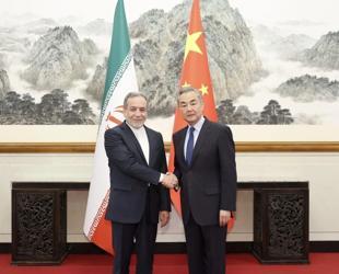 Irans top diplomat holds talks with Chinese counterpart in Beijing