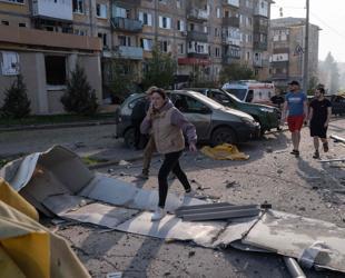 Zelensky says Russia choosing war as dual ceasefires falter