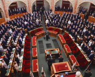 Magyar to become Hungarys regime change PM