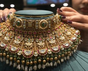 India hikes gold, silver duties to protect sliding rupee